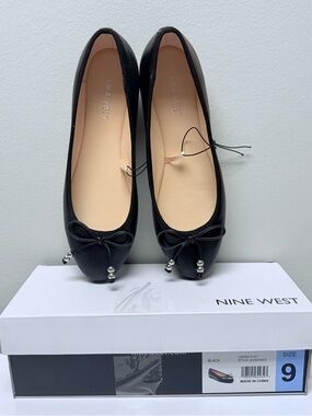 Nine West Women's Black Ballet Flats with Bow and Bead Detail, Size 9, NEW